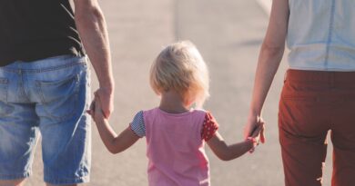 Gentle Parenting: Τι είναι τελικά αλλά κυρίως τι ΔΕΝ είναι.